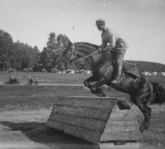 Красноармеец на коне. 1926 г.
